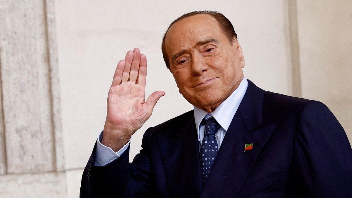Berlusconi je znovu v nemocnici